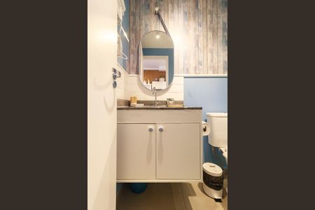 Banheiro de kitnet/studio à venda com 0 quarto, 25m² em Campo Belo, São Paulo