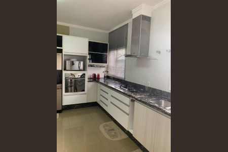 Casa à venda com 408m², 3 quartos e 6 vagas
