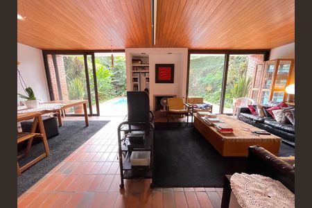 Casa à venda com 4 quartos, 227m² em Instituto de Previdencia, São Paulo