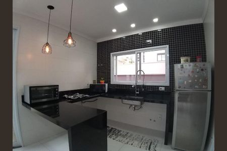 Casa à venda com 187m², 2 quartos e 4 vagas