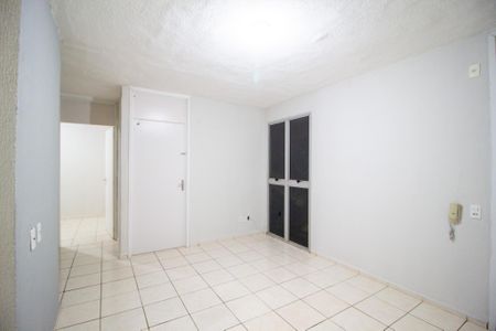 Sala de apartamento para alugar com 2 quartos, 47m² em Jd. Caranda, Sorocaba