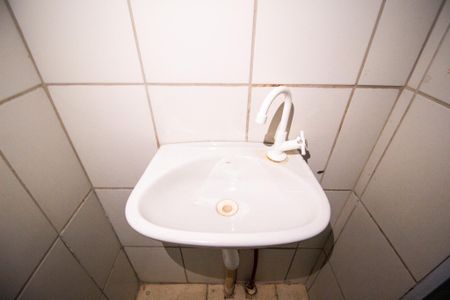 Apartamento para alugar com 47m², 2 quartos e 1 vaga Apartamento para alugar com 47m², 2 quartos e 1 vagaBanheiro