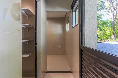 Casa à venda com 4 quartos, 347m² em Jardim Eldorado, Vinhedo
