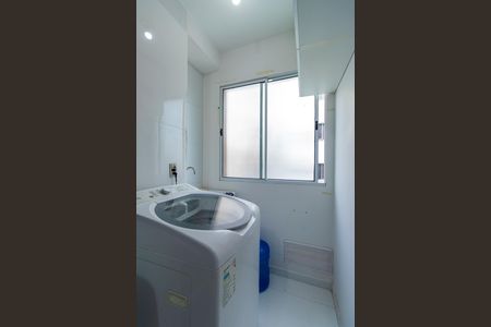 Área de Serviço de apartamento para alugar com 2 quartos, 45m² em Vila Monte Serrat, Cotia