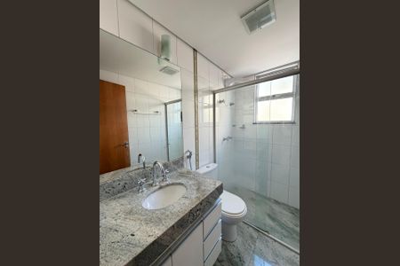 Apartamento para alugar com 130m², 4 quartos e 4 vagas