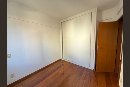 Apartamento para alugar com 130m², 4 quartos e 4 vagas