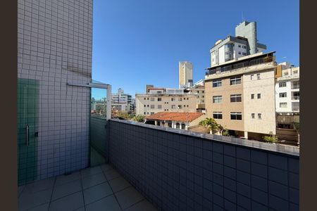 Apartamento para alugar com 4 quartos, 130m² em União, Belo Horizonte