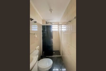 Banheiro  de apartamento para alugar com 2 quartos, 69m² em Vila Paranagua, São Paulo