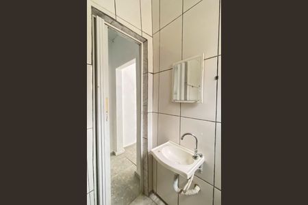 Banheiro de casa para alugar com 1 quarto, 42m² em Jardim Belem, São Paulo