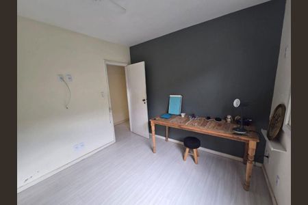 Casa à venda com 300m², 4 quartos e 2 vagas