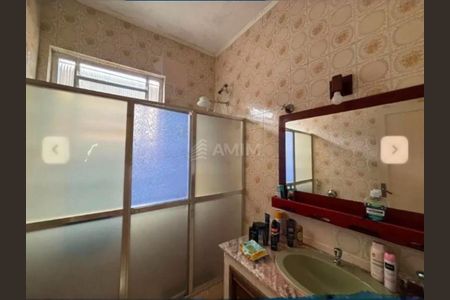 Casa à venda com 235m², 4 quartos e 2 vagas