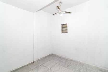 Quarto 1 de casa para alugar com 2 quartos, 45m² em Osvaldo Cruz, Rio de Janeiro