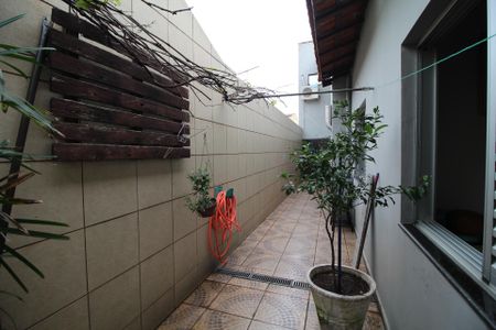 Casa à venda com 262m², 3 quartos e 2 vagas Casa à venda com 262m², 3 quartos e 2 vagasChurrasqueira / Quintal / Área de Serviço