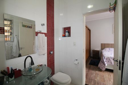Casa à venda com 262m², 3 quartos e 2 vagas Casa à venda com 262m², 3 quartos e 2 vagasBanheiro da Suíte