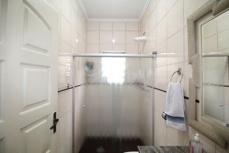 Casa à venda com 262m², 3 quartos e 2 vagas Casa à venda com 262m², 3 quartos e 2 vagasBanheiro
