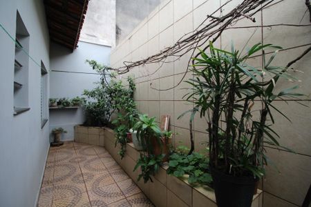 Casa à venda com 262m², 3 quartos e 2 vagas Casa à venda com 262m², 3 quartos e 2 vagasChurrasqueira / Quintal / Área de Serviço