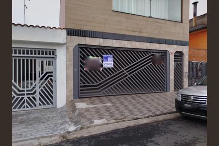 Casa à venda com 262m², 3 quartos e 2 vagas Casa à venda com 262m², 3 quartos e 2 vagasFachada
