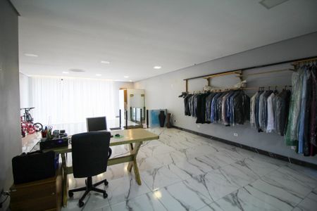 Casa à venda com 262m², 3 quartos e 2 vagas Casa à venda com 262m², 3 quartos e 2 vagasParte Superior