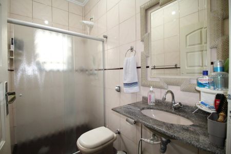 Casa à venda com 262m², 3 quartos e 2 vagas Casa à venda com 262m², 3 quartos e 2 vagasBanheiro