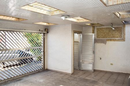 Garagem de casa para alugar com 3 quartos, 274m² em Cidade Mãe do Céu, São Paulo