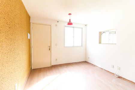 Sala de apartamento para alugar com 2 quartos, 43m² em Jardim Lourdes, Ferraz de Vasconcelos