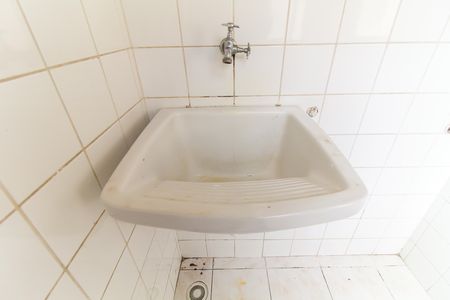 Área de Serviço de apartamento para alugar com 2 quartos, 43m² em Jardim Lourdes, Ferraz de Vasconcelos
