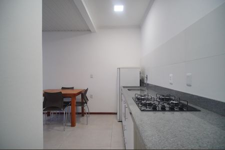 Cozinha de apartamento para alugar com 1 quarto, 48m² em Cristo Rei, São Leopoldo