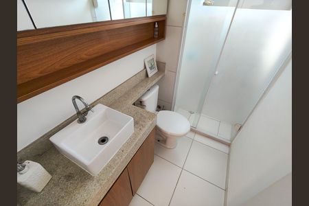 Apartamento para alugar com 49m², 2 quartos e 1 vaga Apartamento para alugar com 49m², 2 quartos e 1 vagaBanheiro Corredor