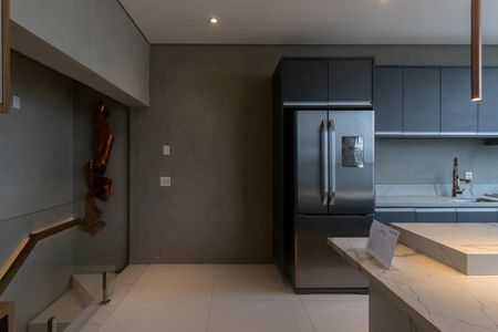 Cozinha de apartamento à venda com 2 quartos, 99m² em Itaim Bibi, São Paulo
