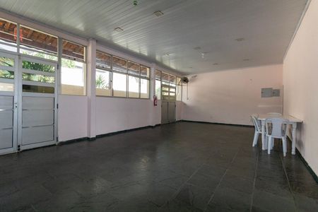Apartamento para alugar com 57m², 2 quartos e 1 vaga Apartamento para alugar com 57m², 2 quartos e 1 vagaÁrea comum - Salão de festas