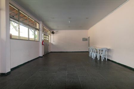 Apartamento para alugar com 57m², 2 quartos e 1 vaga Apartamento para alugar com 57m², 2 quartos e 1 vagaÁrea comum - Salão de festas