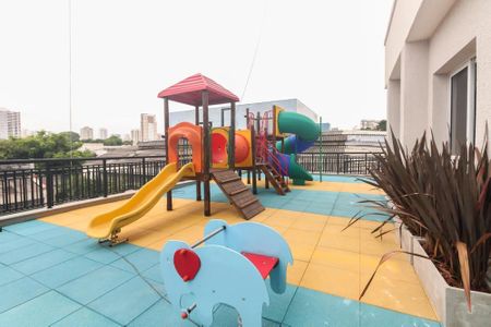 Apartamento para alugar com 46m², 2 quartos e 1 vaga Apartamento para alugar com 46m², 2 quartos e 1 vagaÁrea comum - Playground