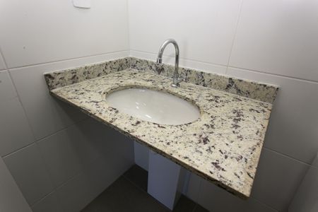 Apartamento para alugar com 46m², 2 quartos e 1 vaga Apartamento para alugar com 46m², 2 quartos e 1 vagaBanheiro da Suíte
