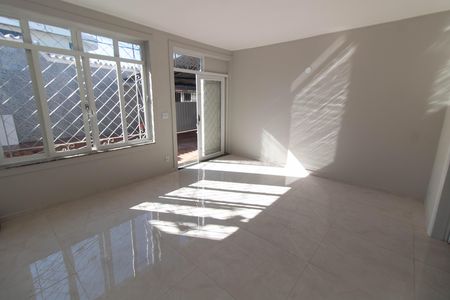 Casa para alugar com 4 quartos, 211m² em Jardim Chapadão, Campinas