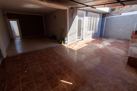 ÁREA EXTERNA FRENTE de casa para alugar com 4 quartos, 211m² em Jardim Chapadão, Campinas