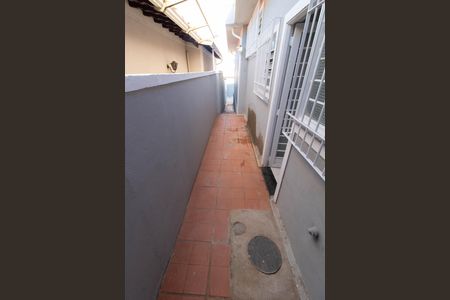 ÁREA EXTERNA LATERAL de casa para alugar com 4 quartos, 211m² em Jardim Chapadão, Campinas