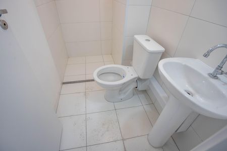 Apartamento à venda com 43m², 2 quartos e 1 vaga Apartamento à venda com 43m², 2 quartos e 1 vagaBanheiro