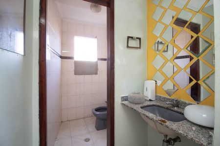 Casa à venda com 864m², 2 quartos e 4 vagas Casa à venda com 864m², 2 quartos e 4 vagasBanheiro 1