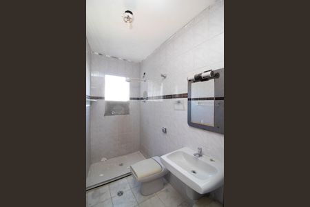 Casa à venda com 864m², 2 quartos e 4 vagas Casa à venda com 864m², 2 quartos e 4 vagasBanheiro 3