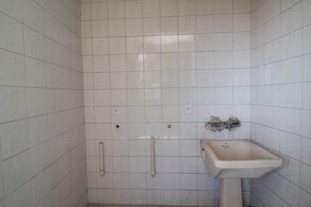 Casa à venda com 864m², 2 quartos e 4 vagas Casa à venda com 864m², 2 quartos e 4 vagasÁrea de Serviço
