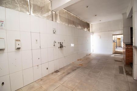 Casa à venda com 864m², 2 quartos e 4 vagas Casa à venda com 864m², 2 quartos e 4 vagasEspaço Gourmet