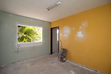 Sala de casa à venda com 2 quartos, 864m² em Vila Paraiso, Guarulhos