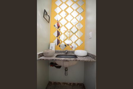 Banheiro 1 de casa à venda com 2 quartos, 864m² em Vila Paraiso, Guarulhos