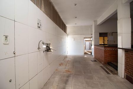 Casa à venda com 864m², 2 quartos e 4 vagas Casa à venda com 864m², 2 quartos e 4 vagasEspaço Gourmet