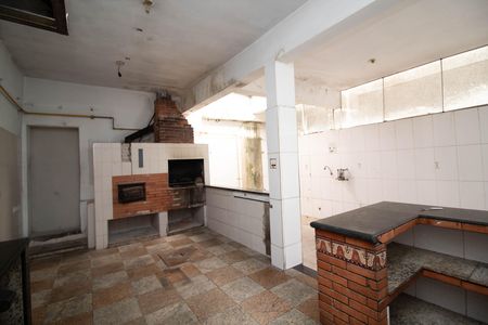 Casa à venda com 864m², 2 quartos e 4 vagas Casa à venda com 864m², 2 quartos e 4 vagasEspaço Gourmet