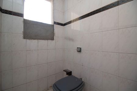 Casa à venda com 864m², 2 quartos e 4 vagas Casa à venda com 864m², 2 quartos e 4 vagasBanheiro 1