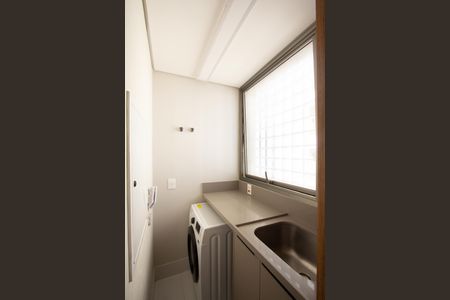 Área de Serviço de apartamento à venda com 2 quartos, 250m² em Itaim Bibi, São Paulo