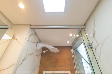 Apartamento à venda com 46m², 2 quartos e 1 vagaBanheiro - chuveiro