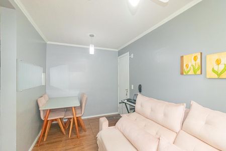 Sala de apartamento à venda com 2 quartos, 46m² em Olaria, Canoas