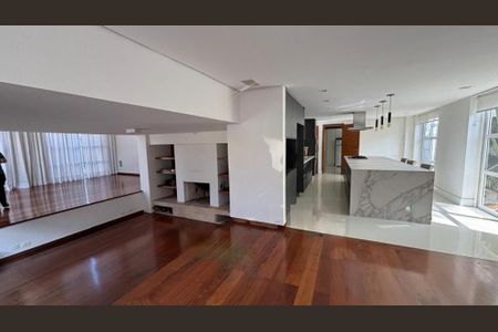 Casa à venda com 4 quartos, 469m² em Jardim Cordeiro, São Paulo
